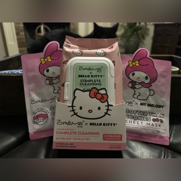 Crème Shop Hello Kitty 60 Face Towelettes, 2 My Melody Sheet Mask, Sponge Scrub - Picture 2 of 7